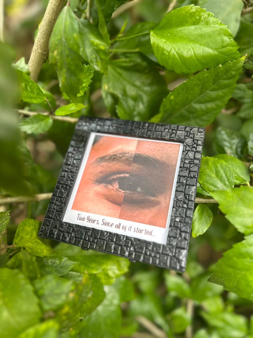 4X4 Couple Eye Frame