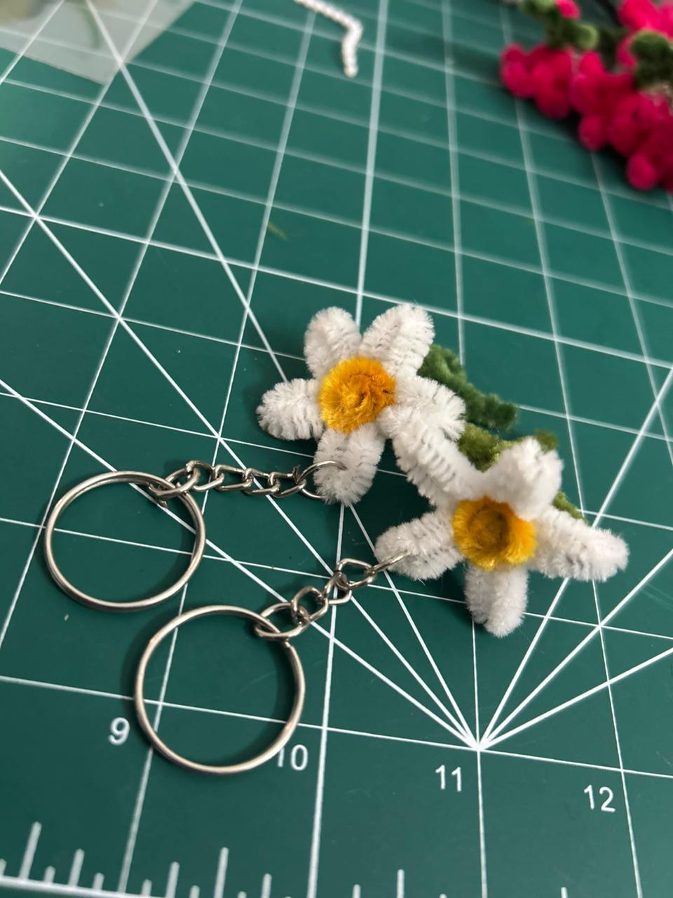 Handmade Daisy Keychain